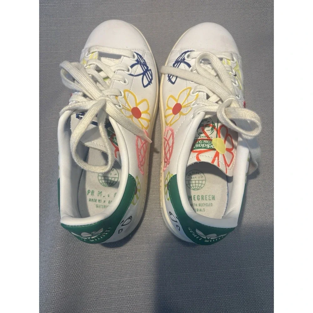 ADIDAS Stan‎ Smith Doodle Large Green and White Womens Size 5.5